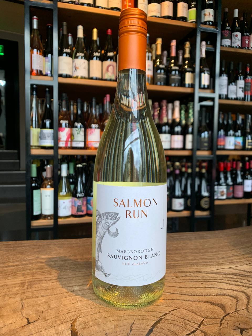 Вино Салмон Ран Совиньон Блан 2022 бел сух 0,75